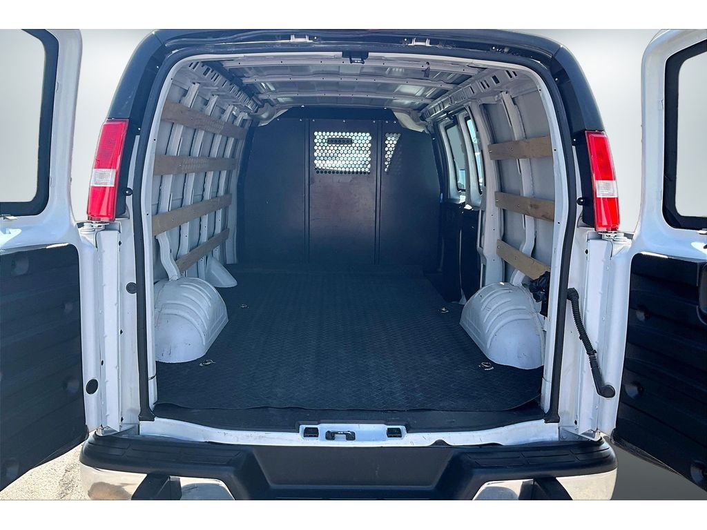 2025 GMC Savana 2500 Work Van, stock 26U136, interior view 1 of 20